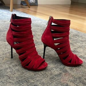 Donald J. Pliner Heels! Size 5!
